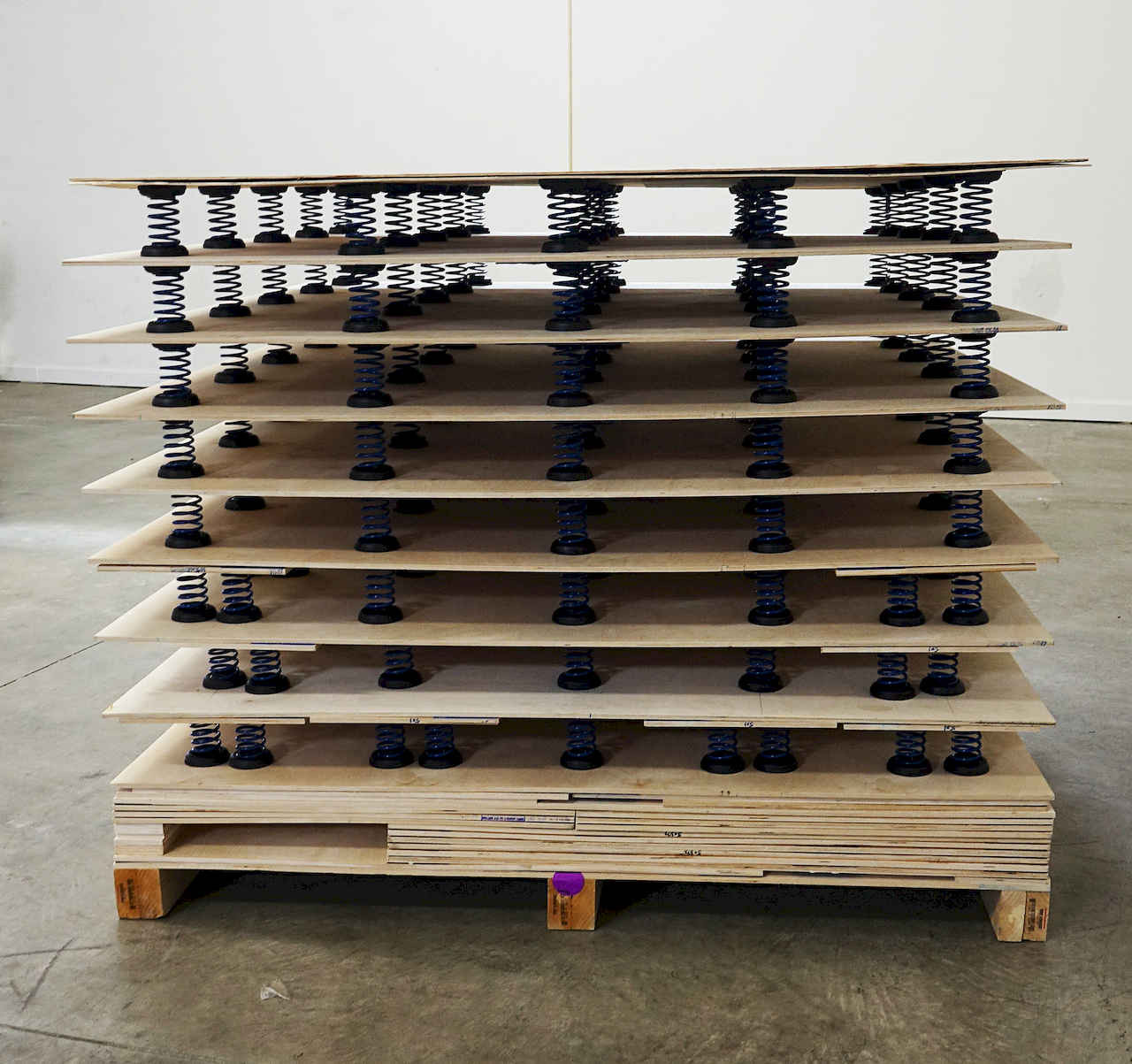 Semi-Assembled Spring Floor